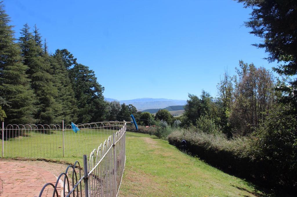 Lairds Lodge Underberg Exteriör bild